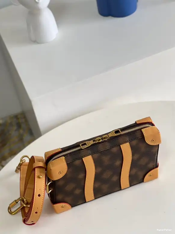 VUITTON TRUNK LOUIS SOFT 0630